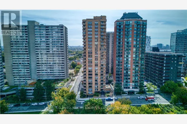 1105 - 556 LAURIER AVENUE W