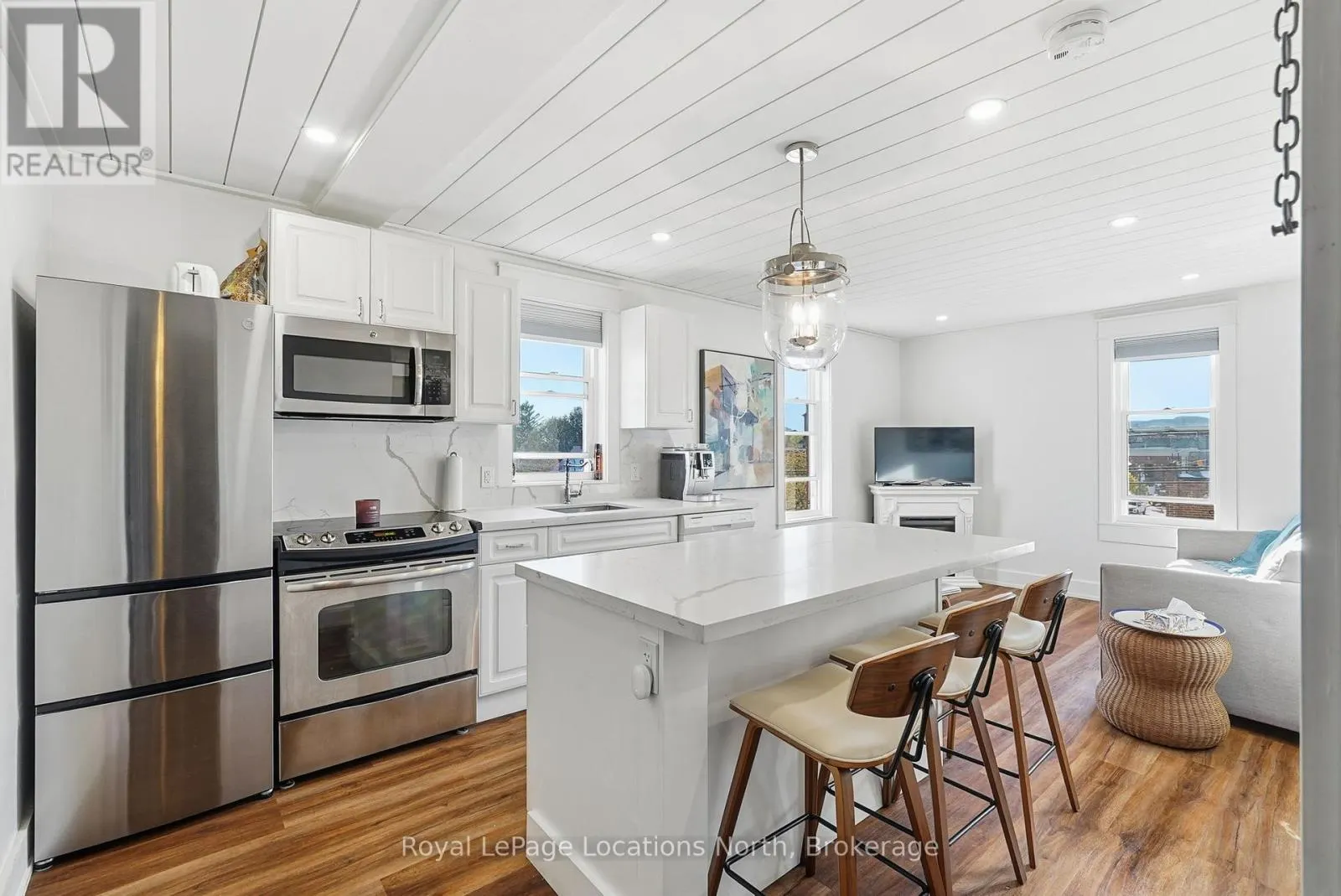 303 - 110 SYKES STREET N, #303