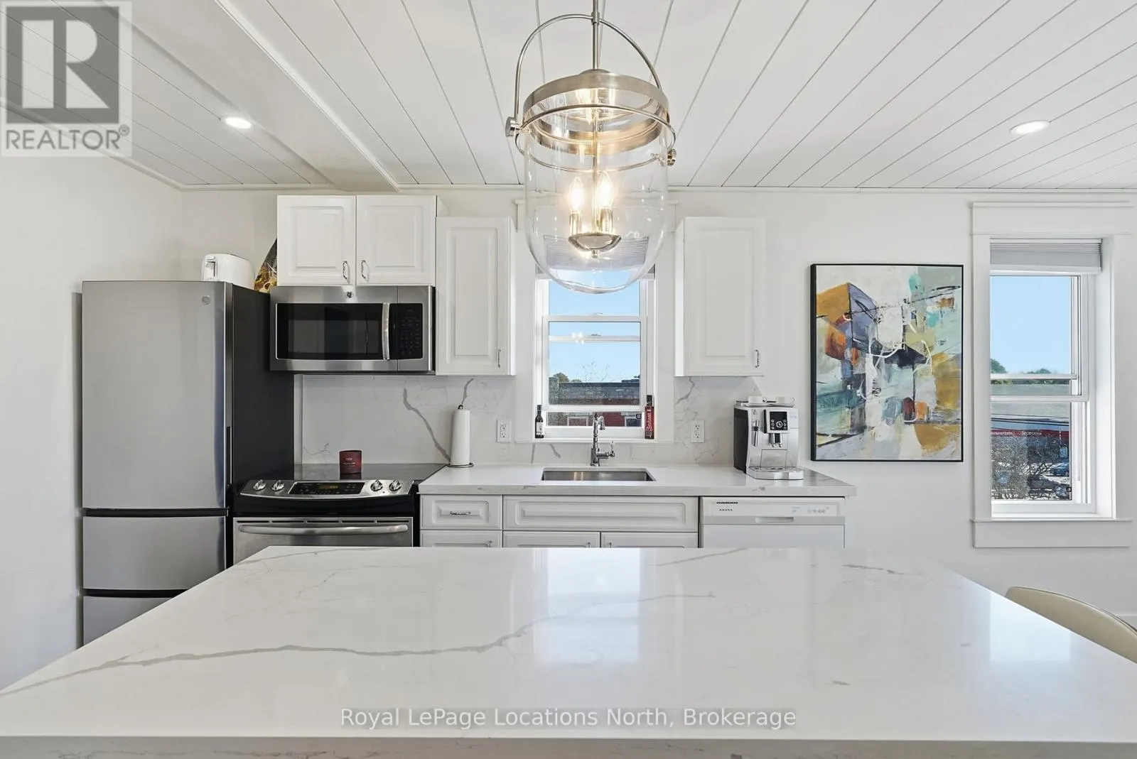 303 - 110 SYKES STREET N, #303