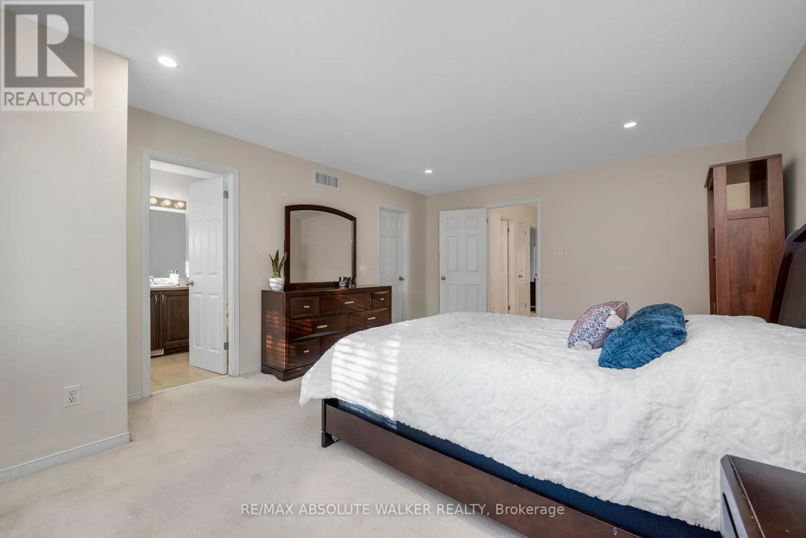 126 FORESTCREST STREET