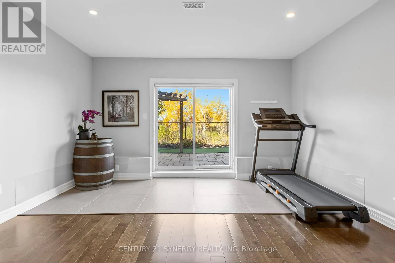 579 BAIE-DES-CASTORS STREET