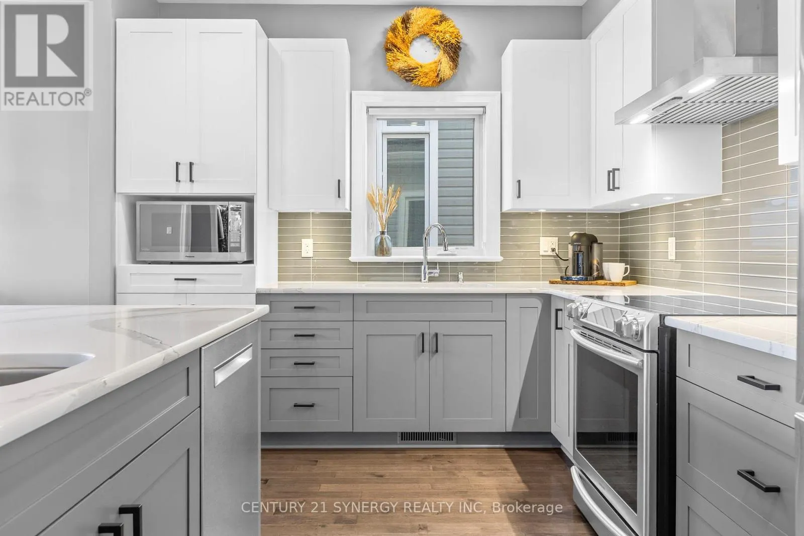 579 BAIE-DES-CASTORS STREET