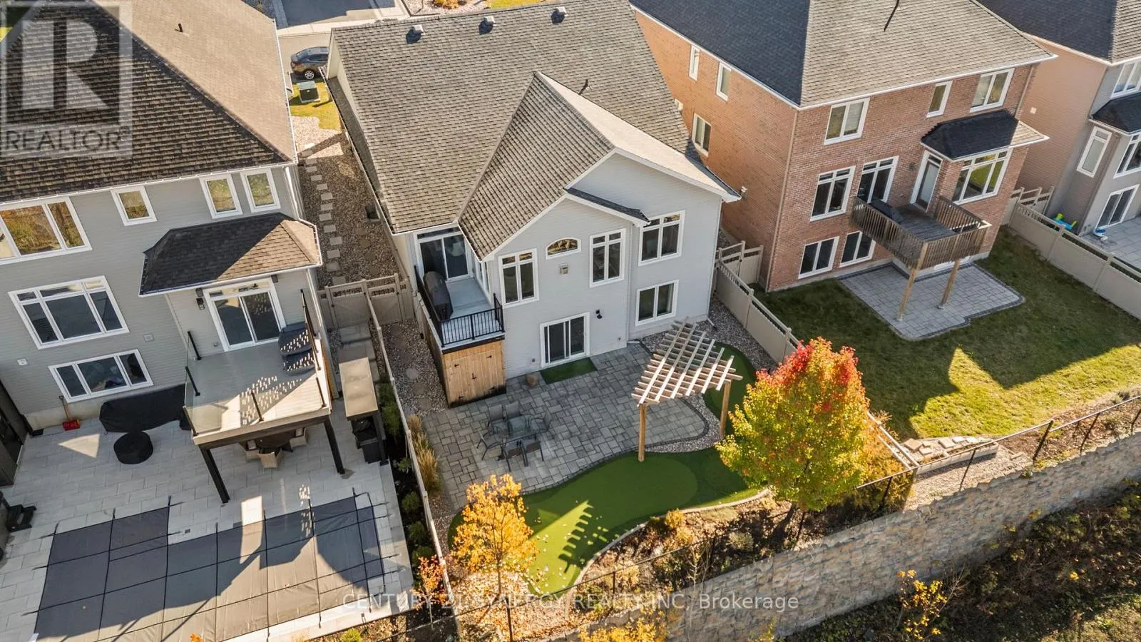 579 BAIE-DES-CASTORS STREET