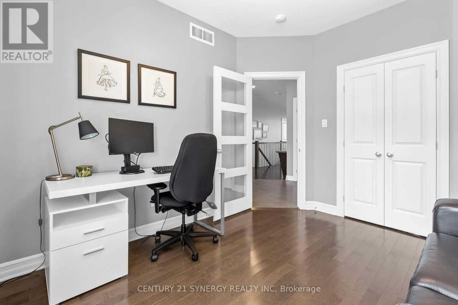 579 BAIE-DES-CASTORS STREET