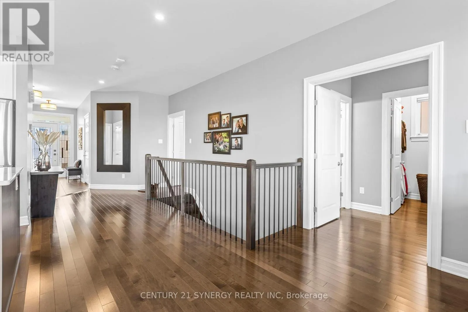 579 BAIE-DES-CASTORS STREET