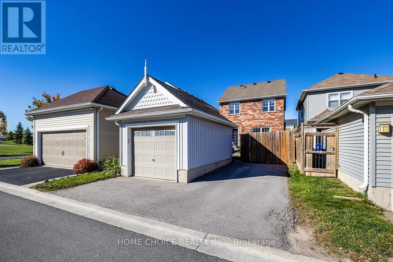 912 BROADWAY BOULEVARD