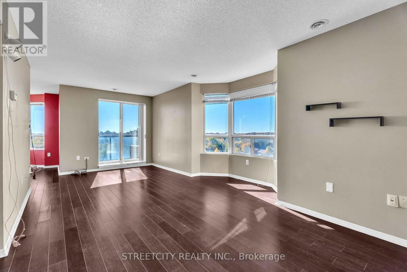 710 - 30 CHAPMAN COURT, #710