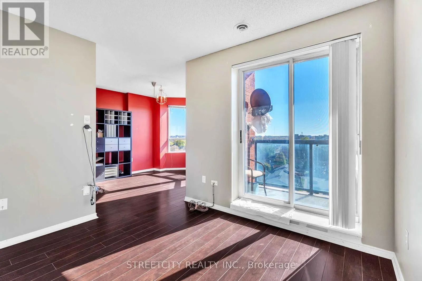 710 - 30 CHAPMAN COURT, #710