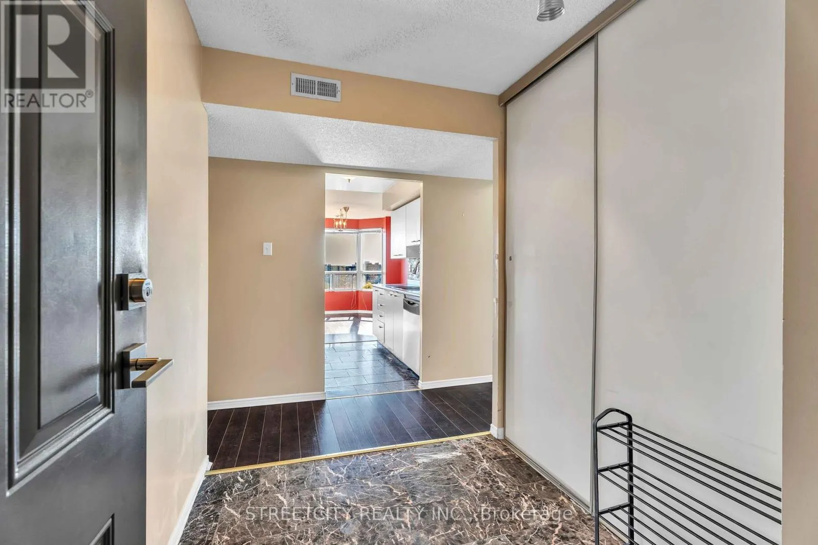 710 - 30 CHAPMAN COURT, #710