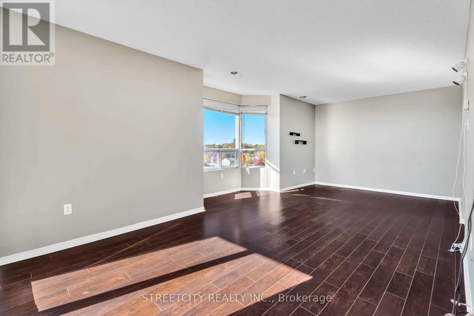 710 - 30 CHAPMAN COURT, #710