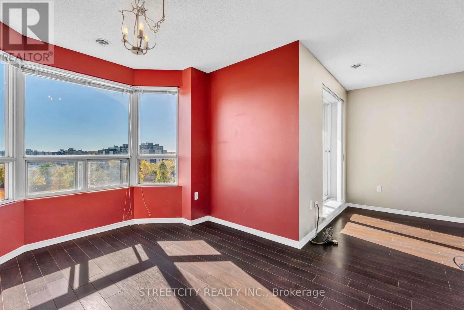 710 - 30 CHAPMAN COURT, #710