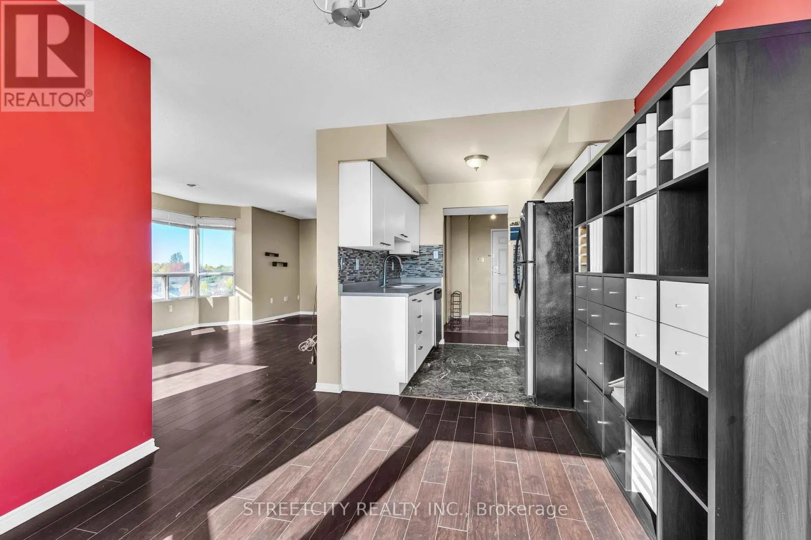 710 - 30 CHAPMAN COURT, #710