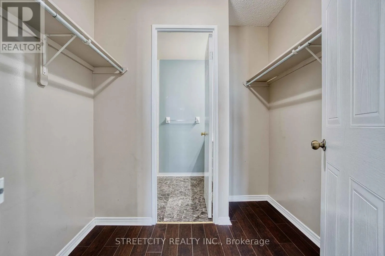 710 - 30 CHAPMAN COURT, #710