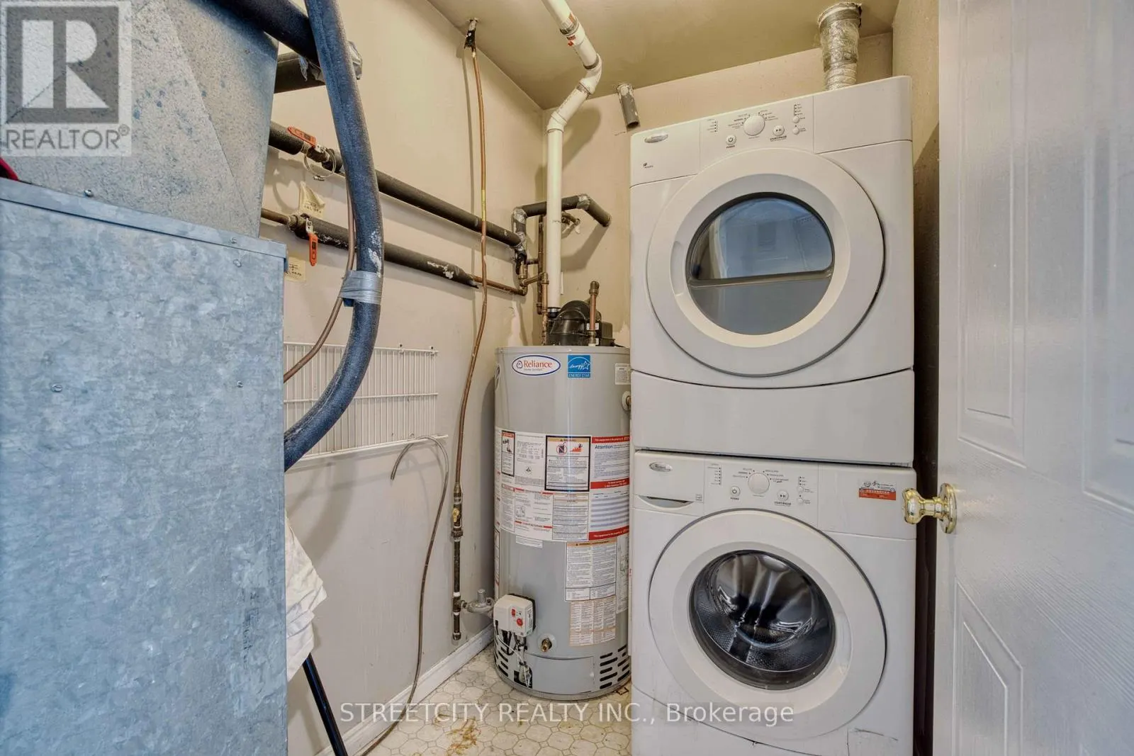 710 - 30 CHAPMAN COURT, #710