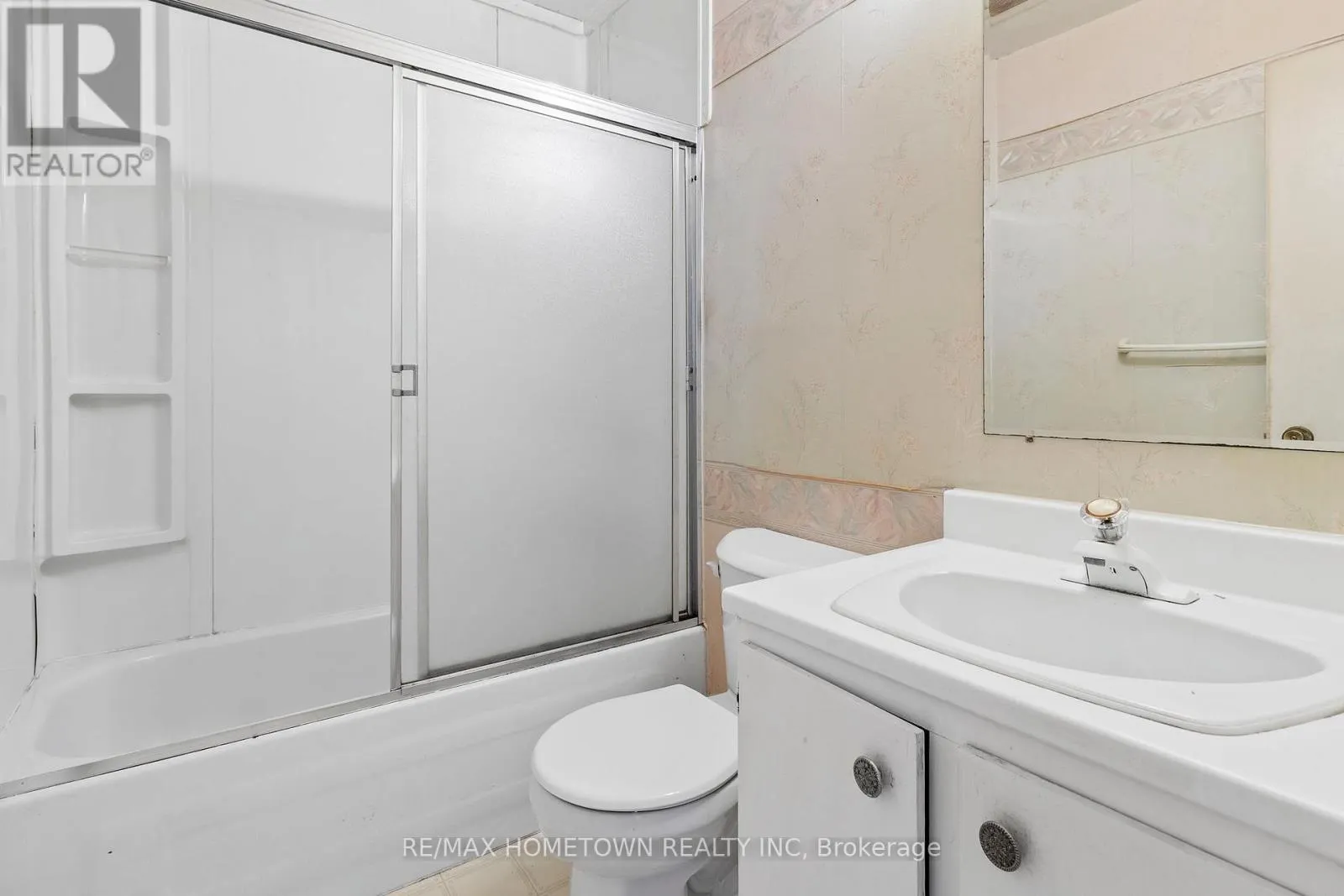 5 - 1293 VISTA DRIVE