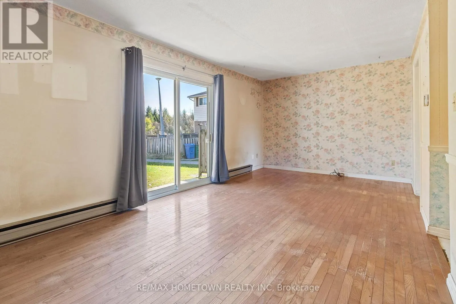 5 - 1293 VISTA DRIVE