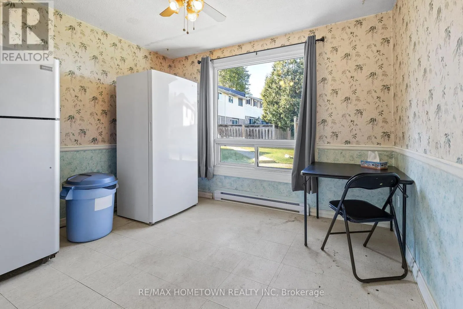 5 - 1293 VISTA DRIVE