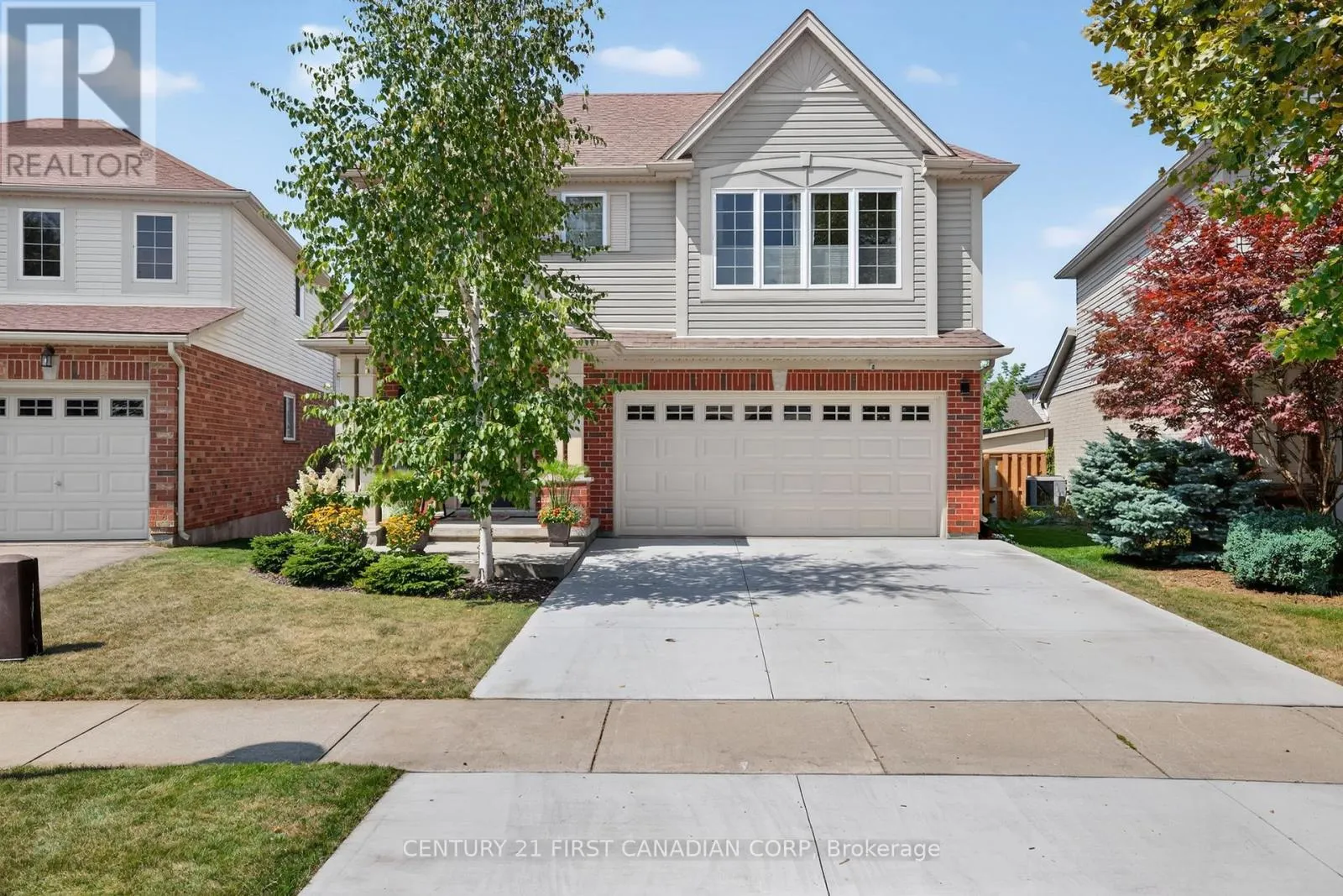 801 NORTH LEAKSDALE CIRCLE