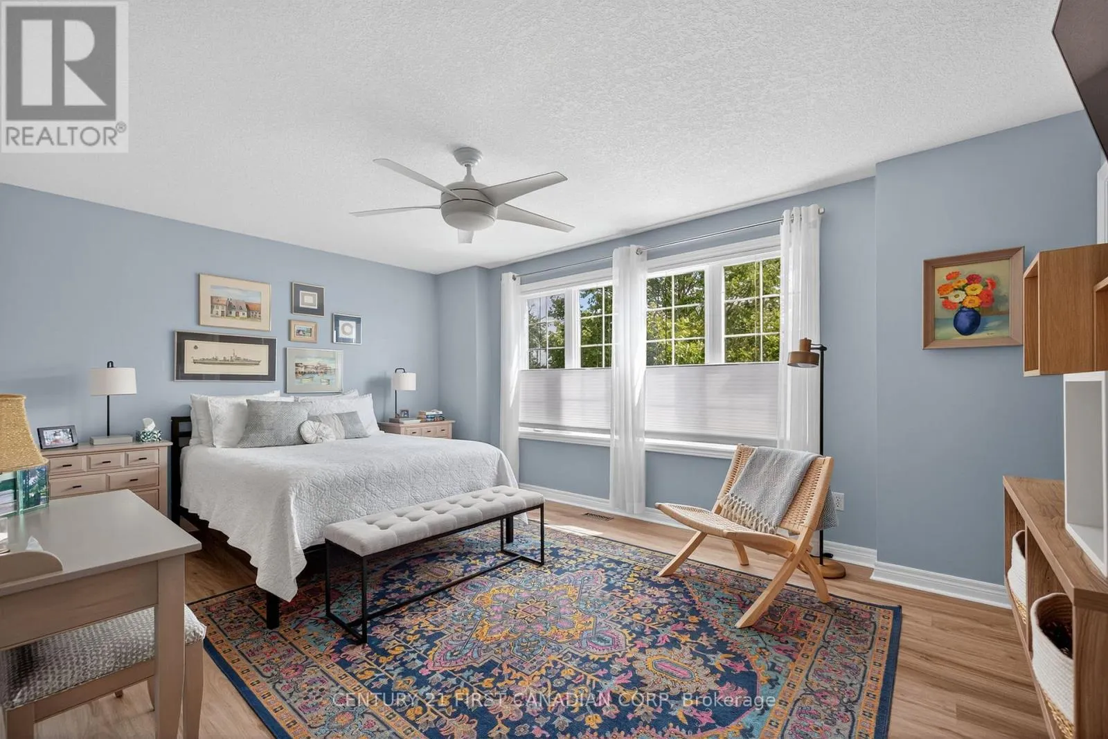 801 NORTH LEAKSDALE CIRCLE