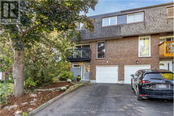 2026 GATINEAU VIEW CRESCENT