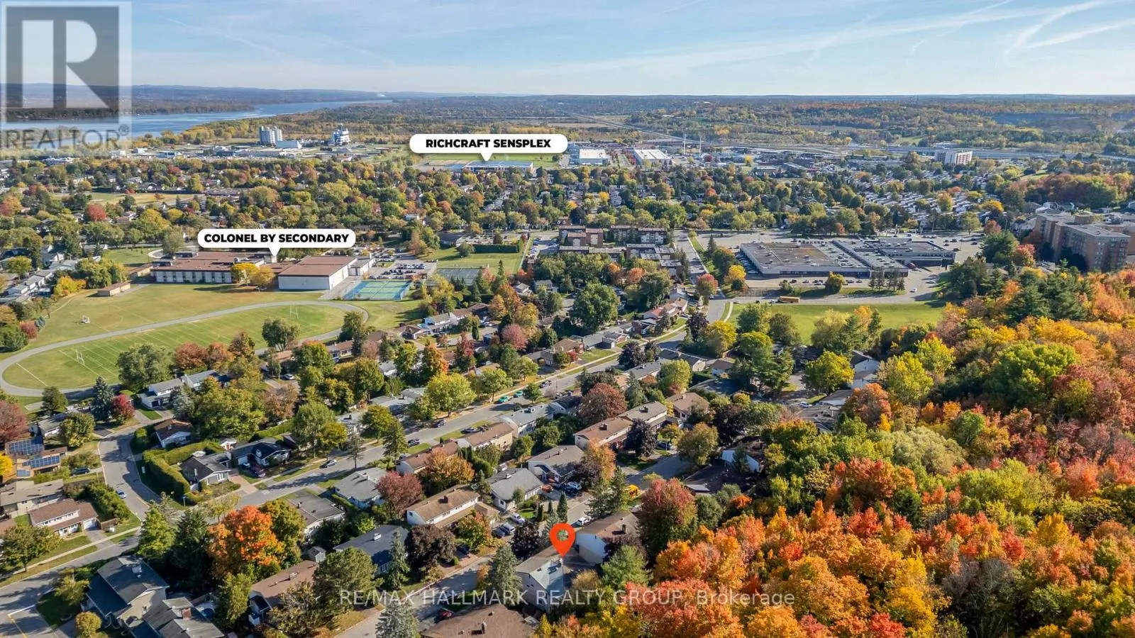 2026 GATINEAU VIEW CRESCENT