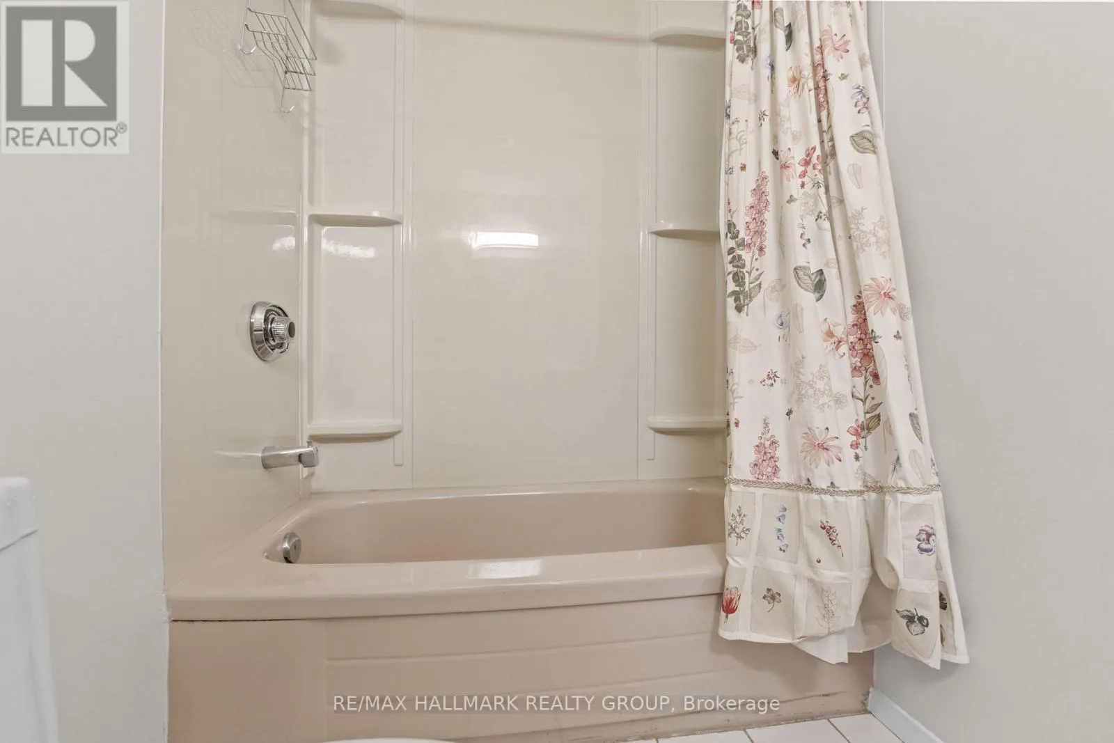 2026 GATINEAU VIEW CRESCENT