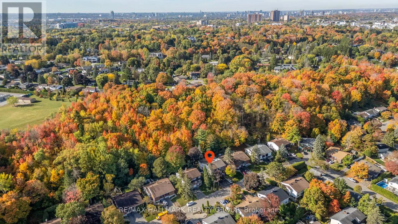 2026 GATINEAU VIEW CRESCENT