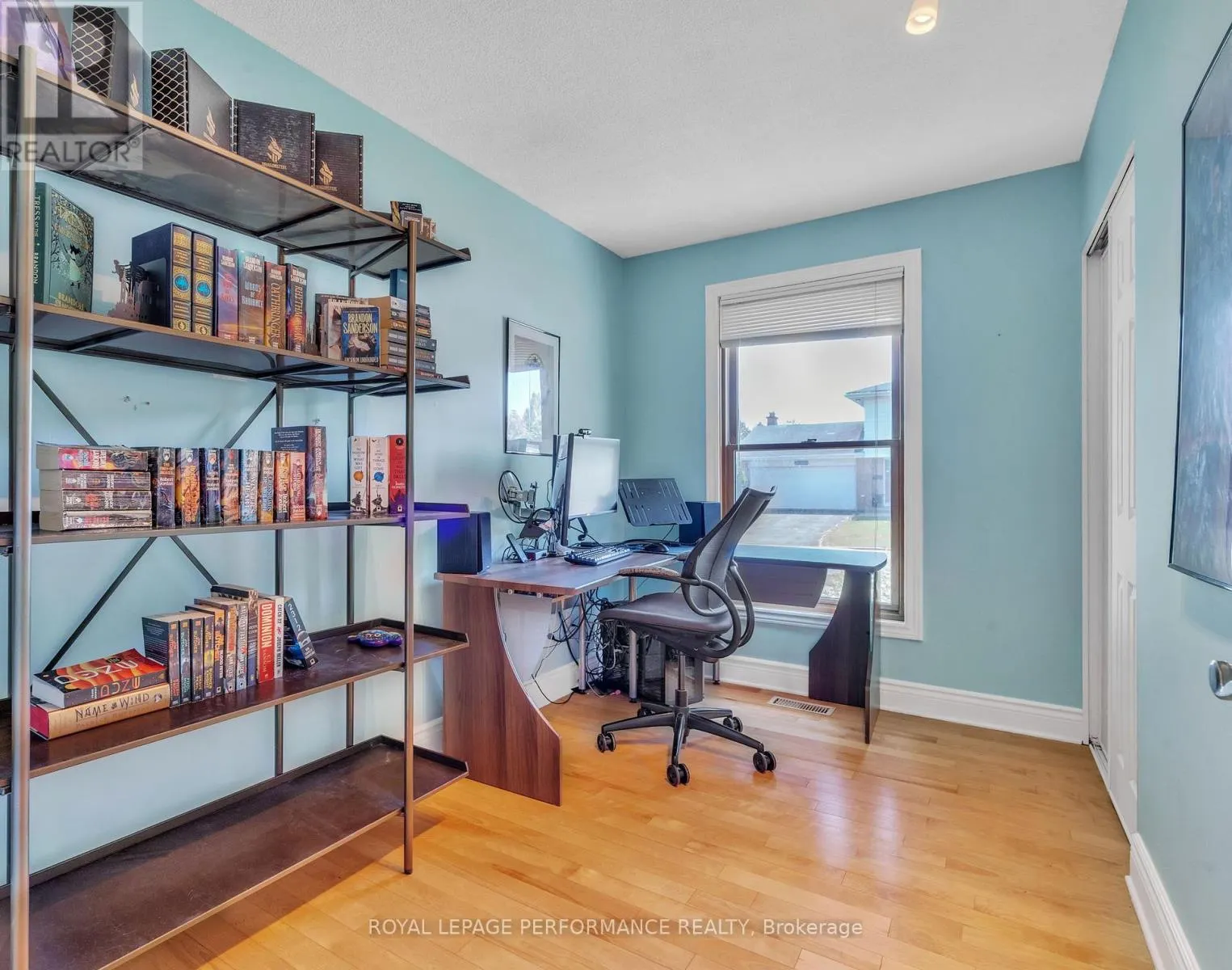 1369 FONTENAY CRESCENT