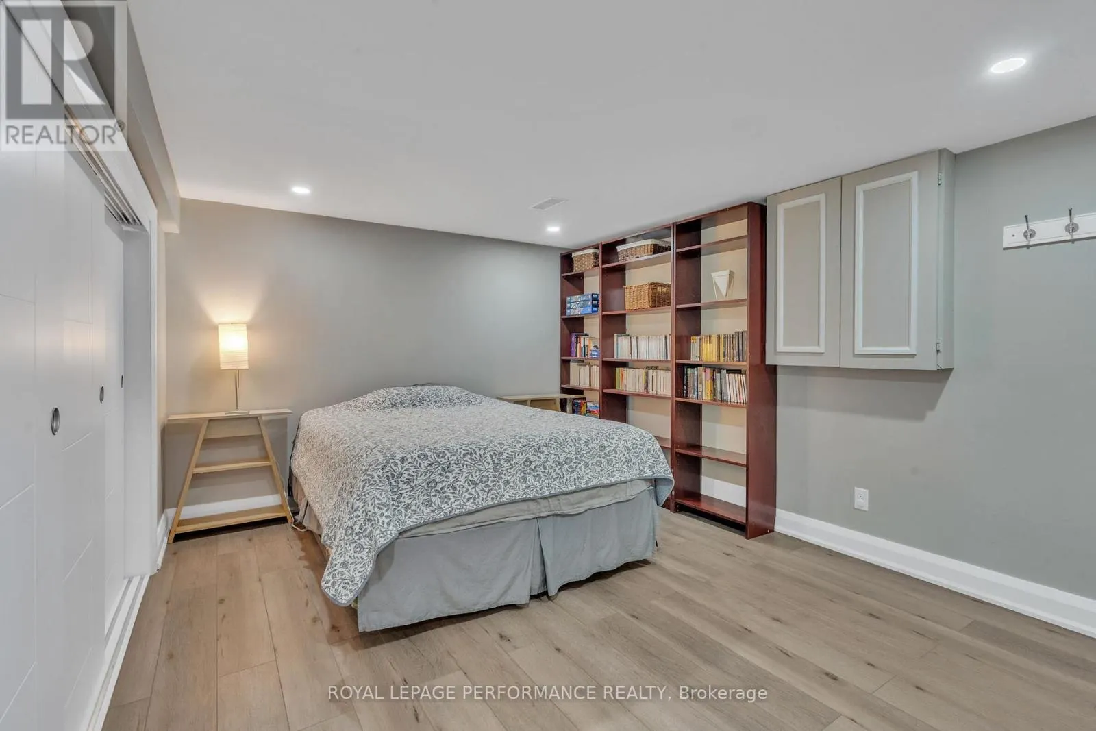 1369 FONTENAY CRESCENT