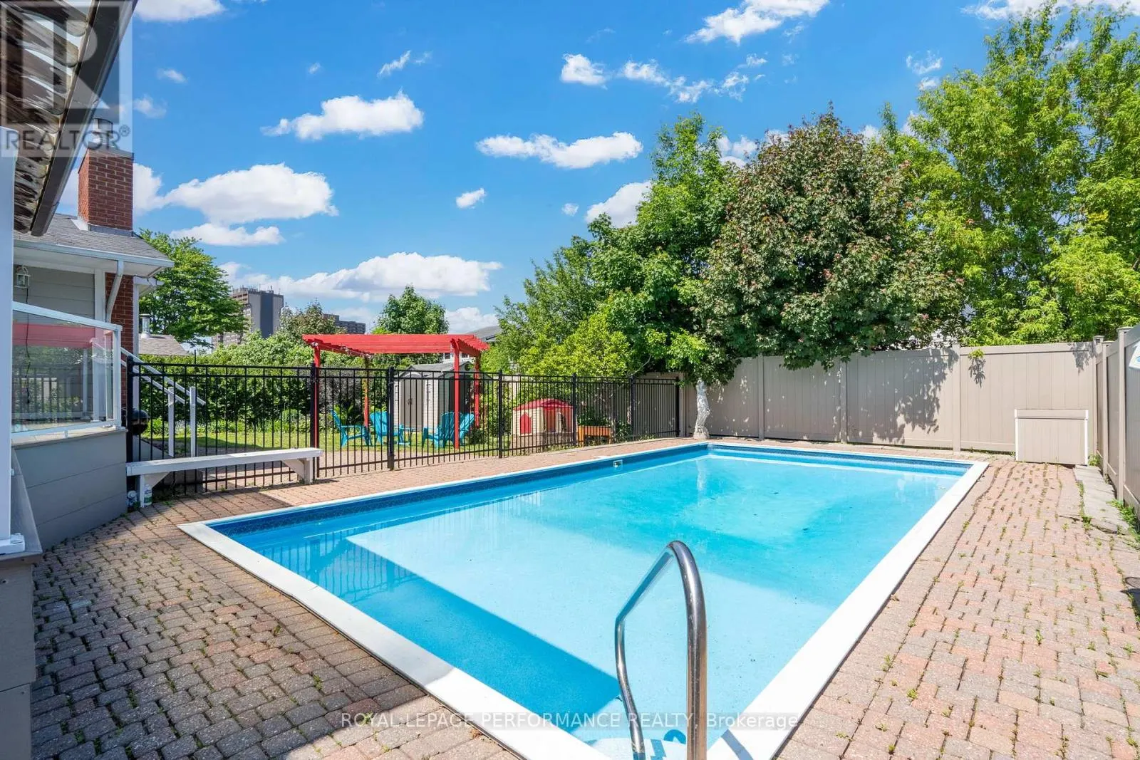 1369 FONTENAY CRESCENT