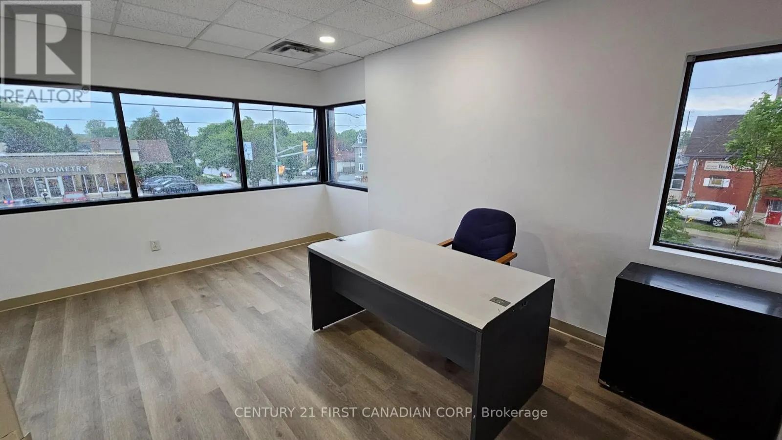 394 WHARNCLIFFE ROAD S