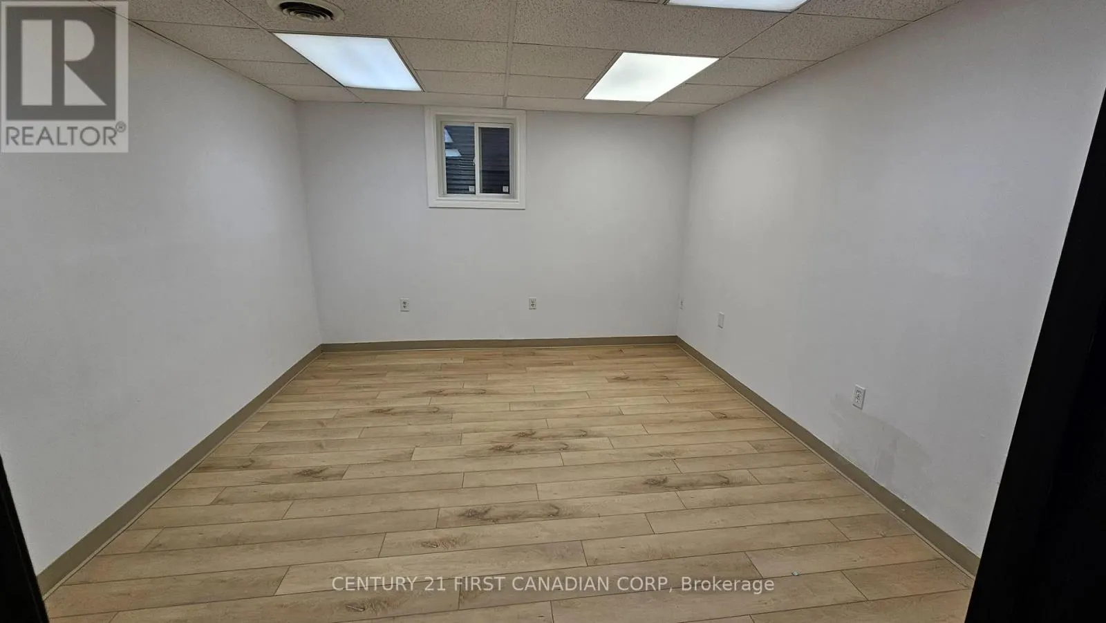 394 WHARNCLIFFE ROAD S