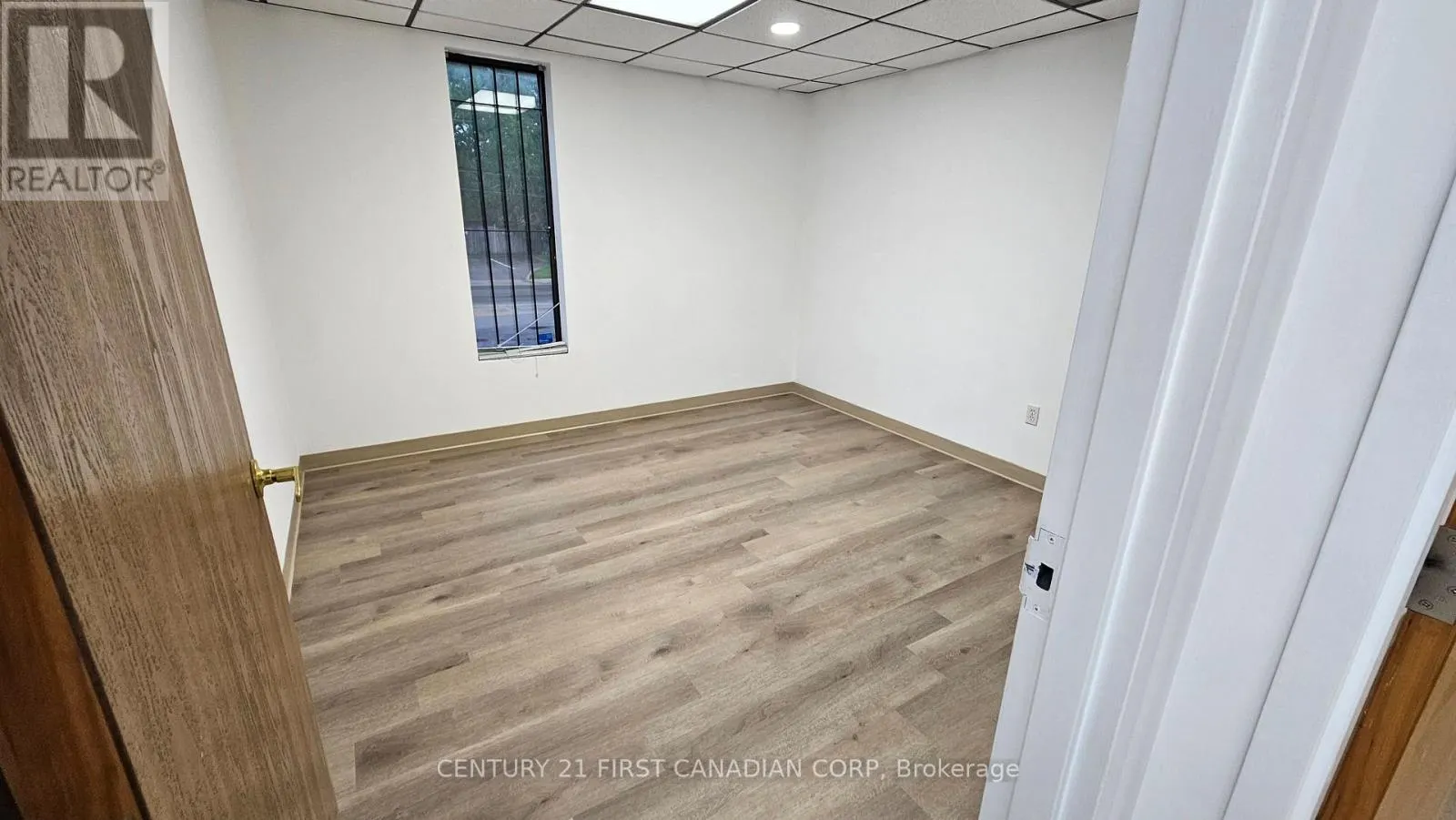 394 WHARNCLIFFE ROAD S