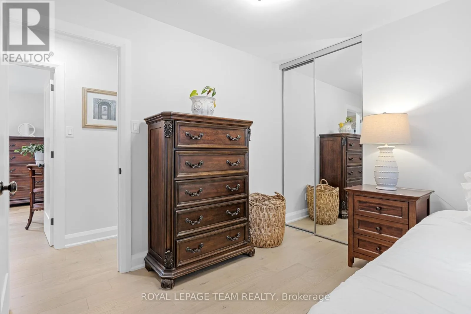 2248 WALLINGFORD WAY