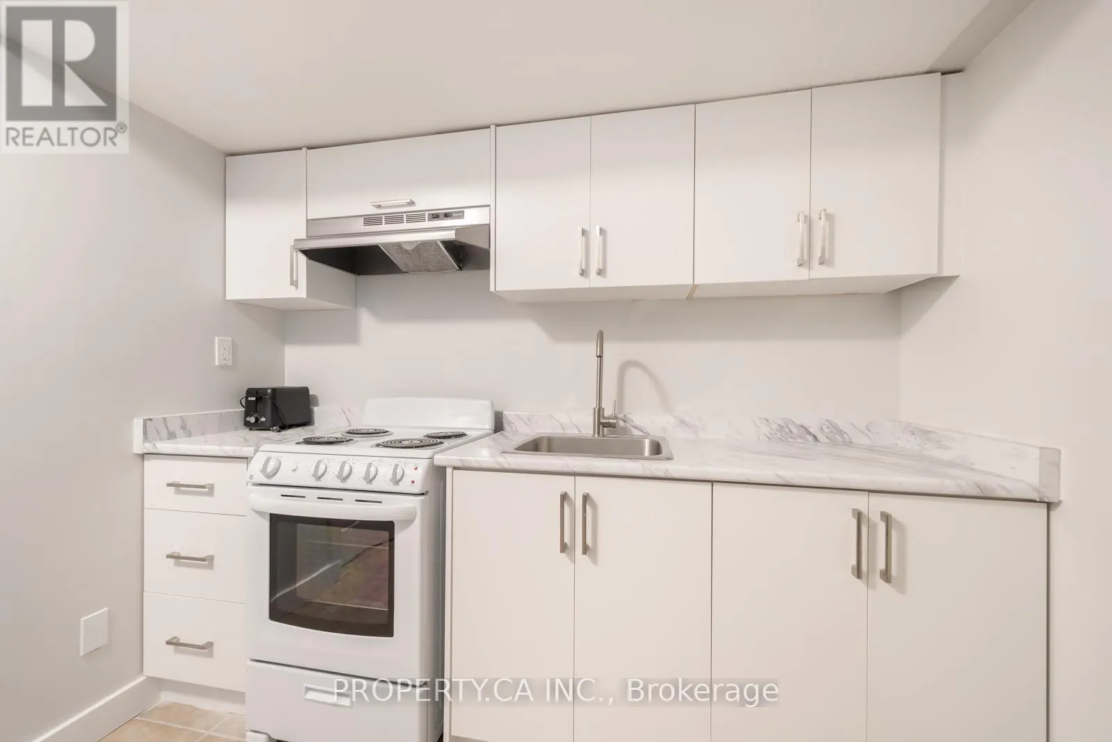 BASEMENT - 128 TREFUSIS STREET