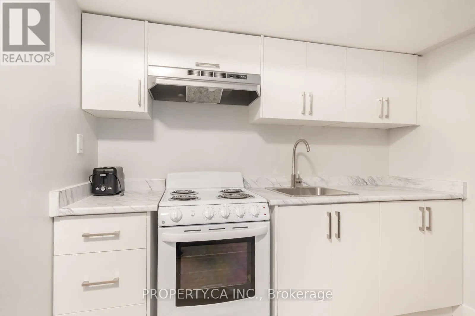 BASEMENT - 128 TREFUSIS STREET