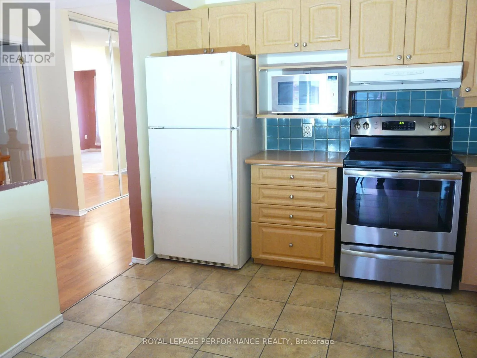 1172 FOXBOROUGH PRIVATE