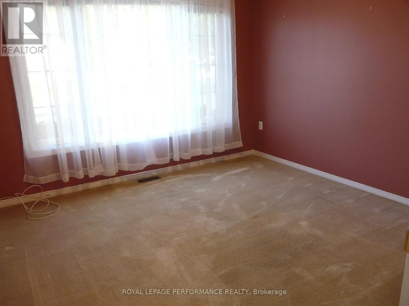 1172 FOXBOROUGH PRIVATE