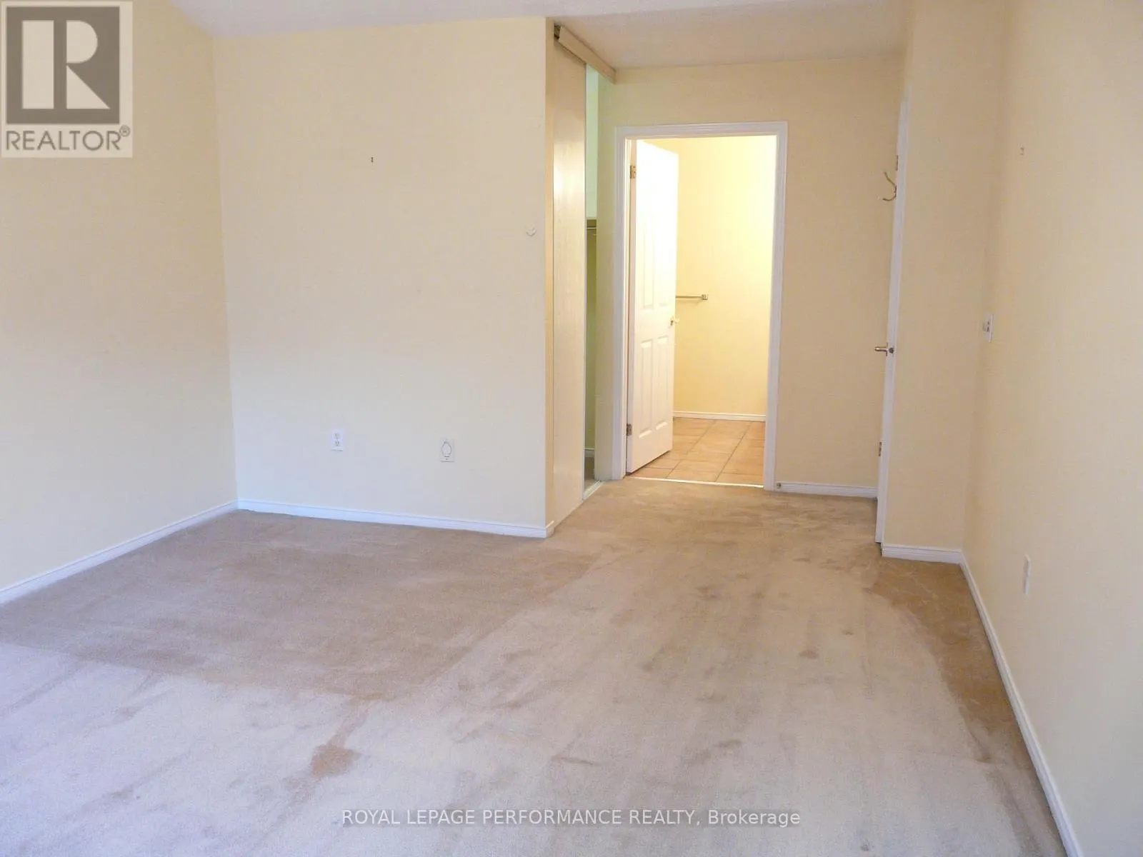 1172 FOXBOROUGH PRIVATE