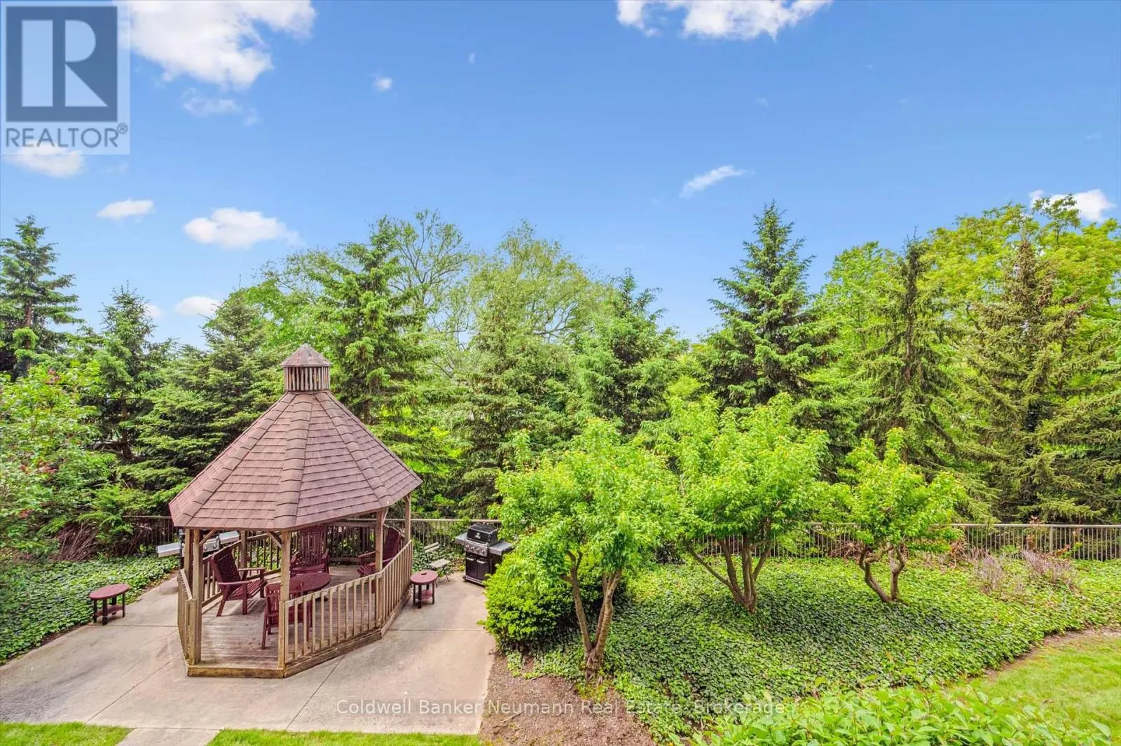 206 - 60 WYNDHAM STREET S, #206