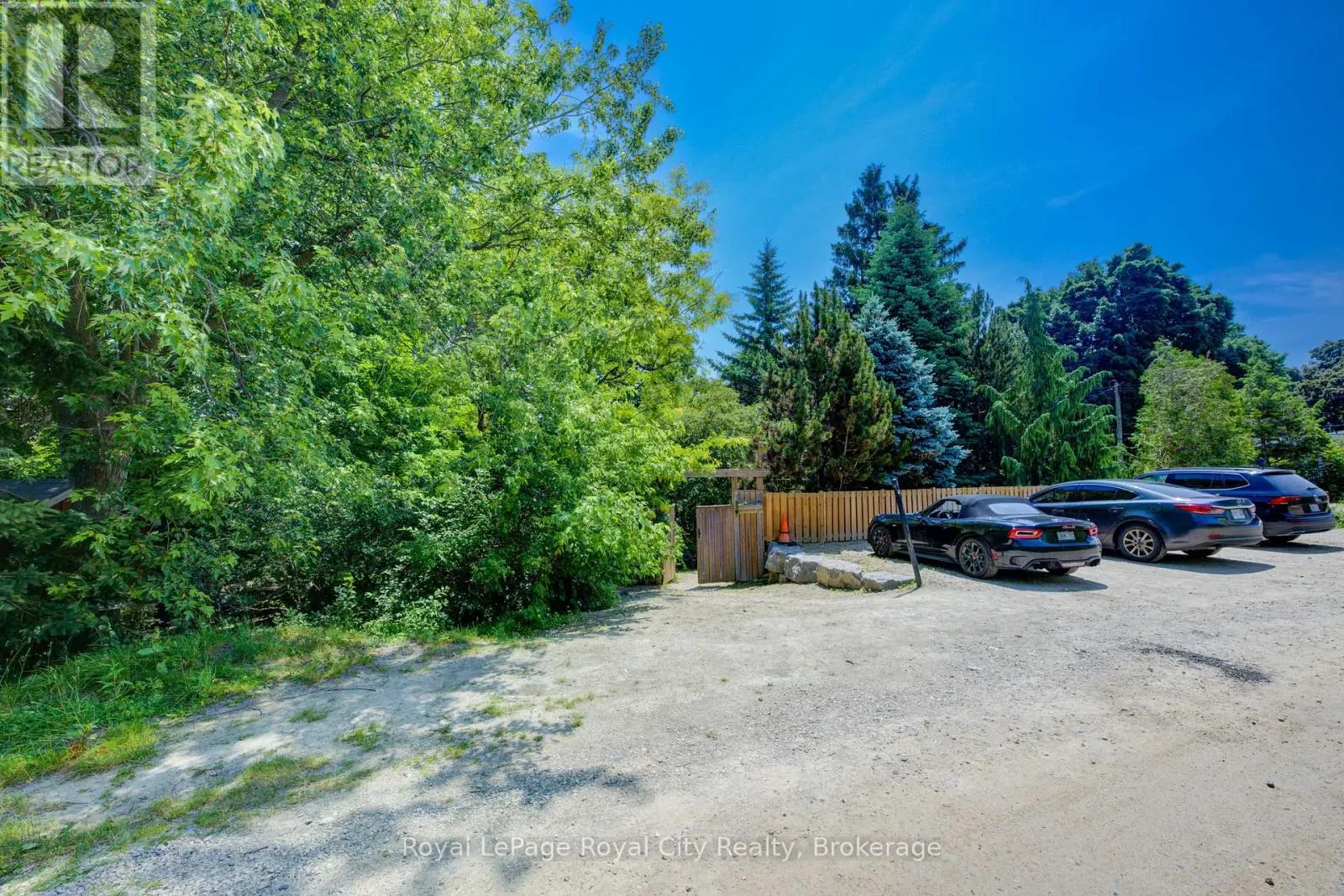 513 ST ANDREW STREET W