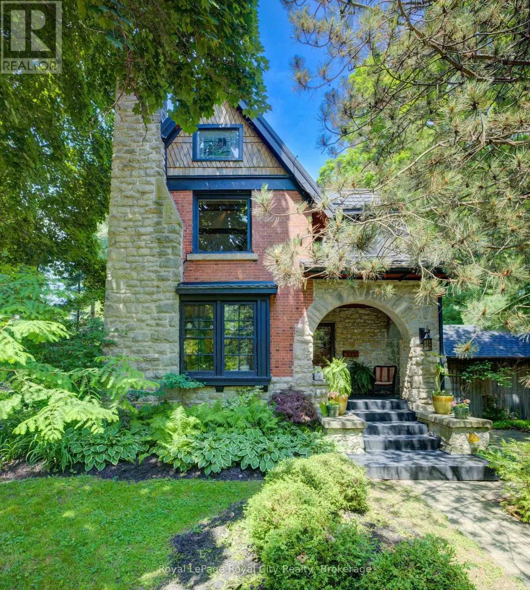 513 ST ANDREW STREET W