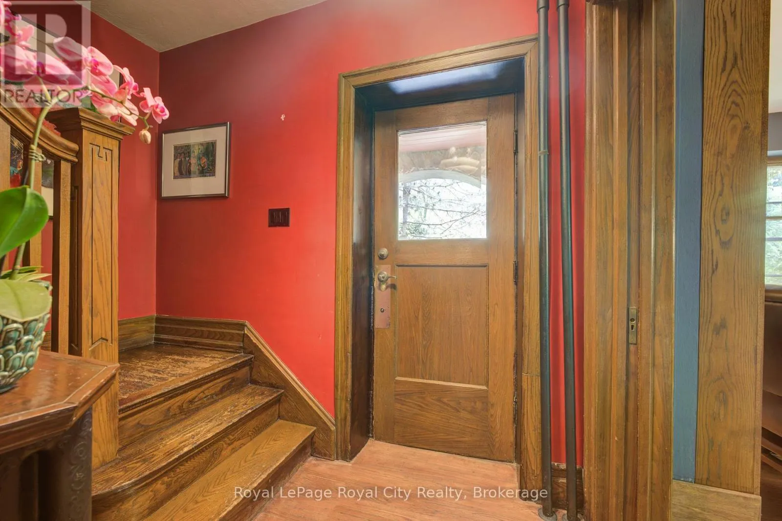 513 ST ANDREW STREET W