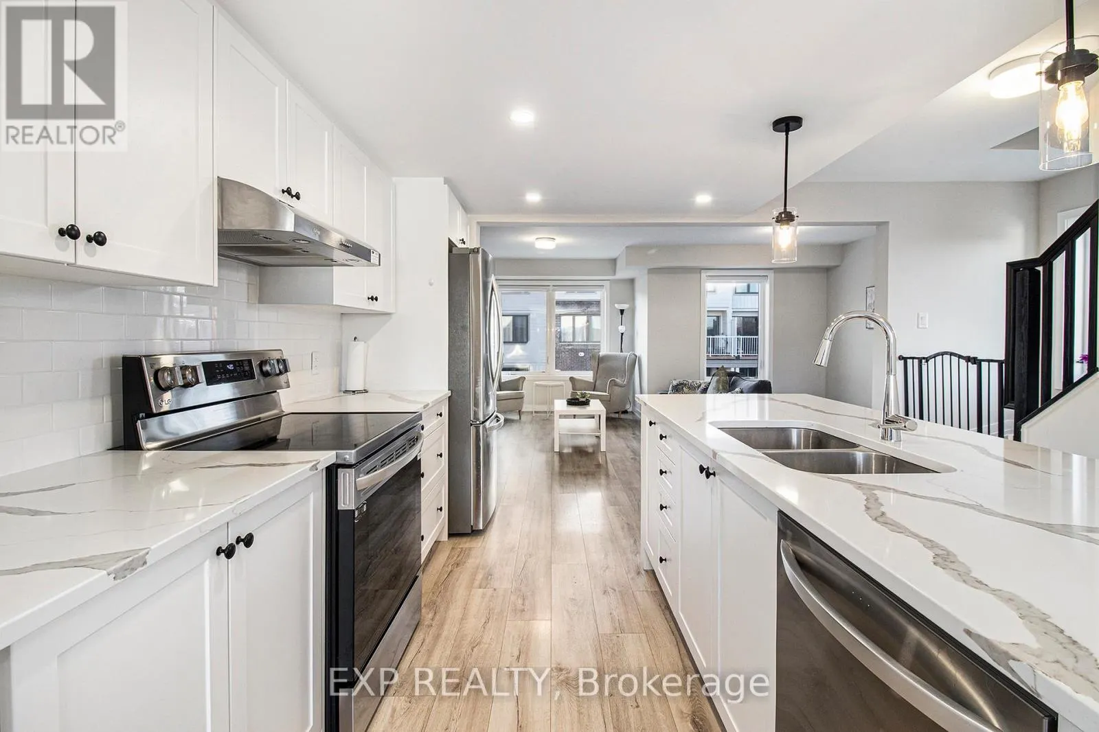 754 KINSTEAD PRIVATE