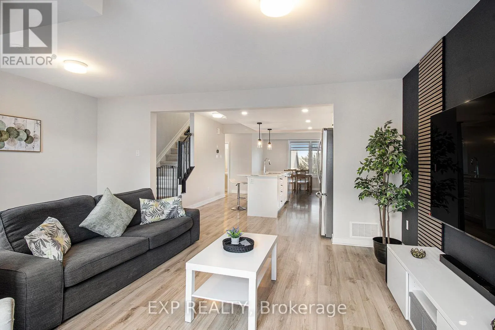 754 KINSTEAD PRIVATE