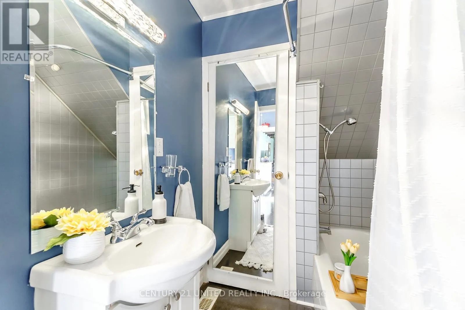 458 DRISCOLL TERRACE