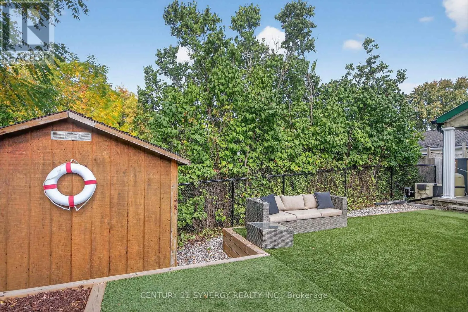 103 QUEEN CHARLOTTE STREET