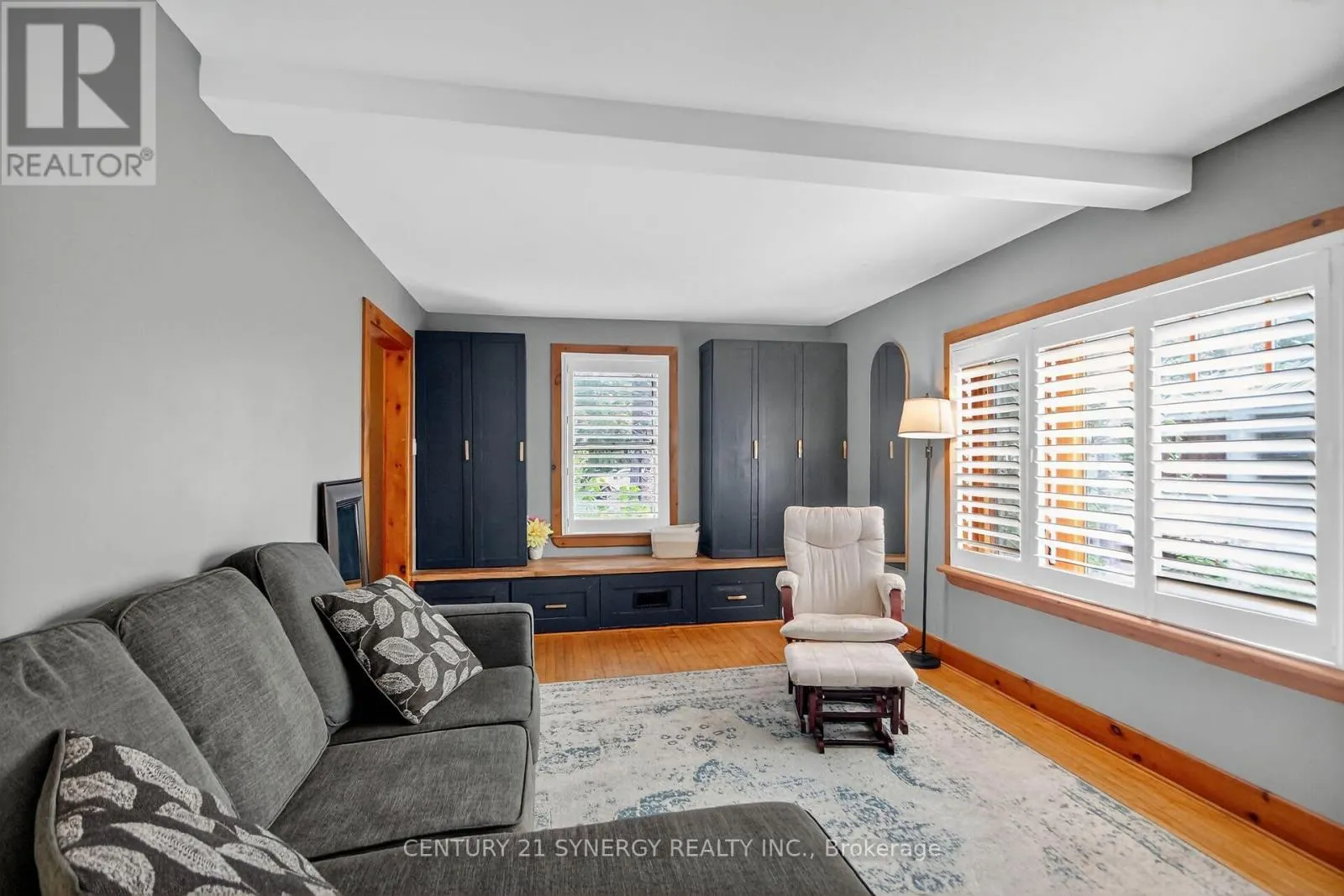 103 QUEEN CHARLOTTE STREET