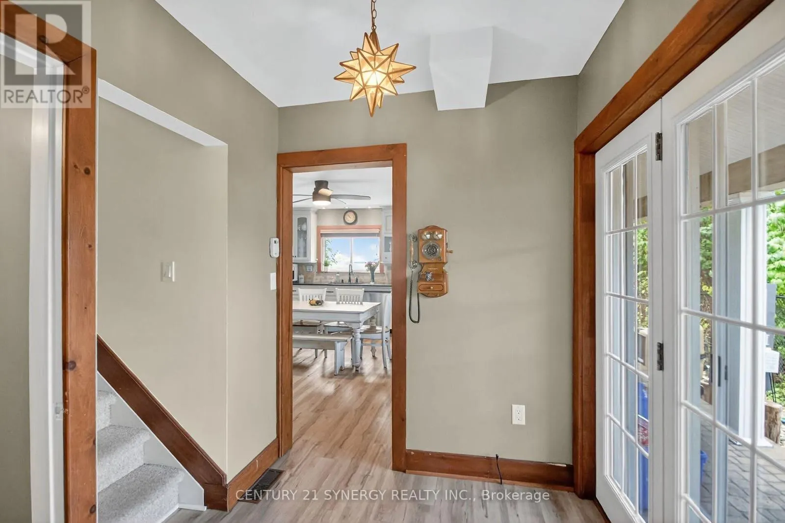 103 QUEEN CHARLOTTE STREET