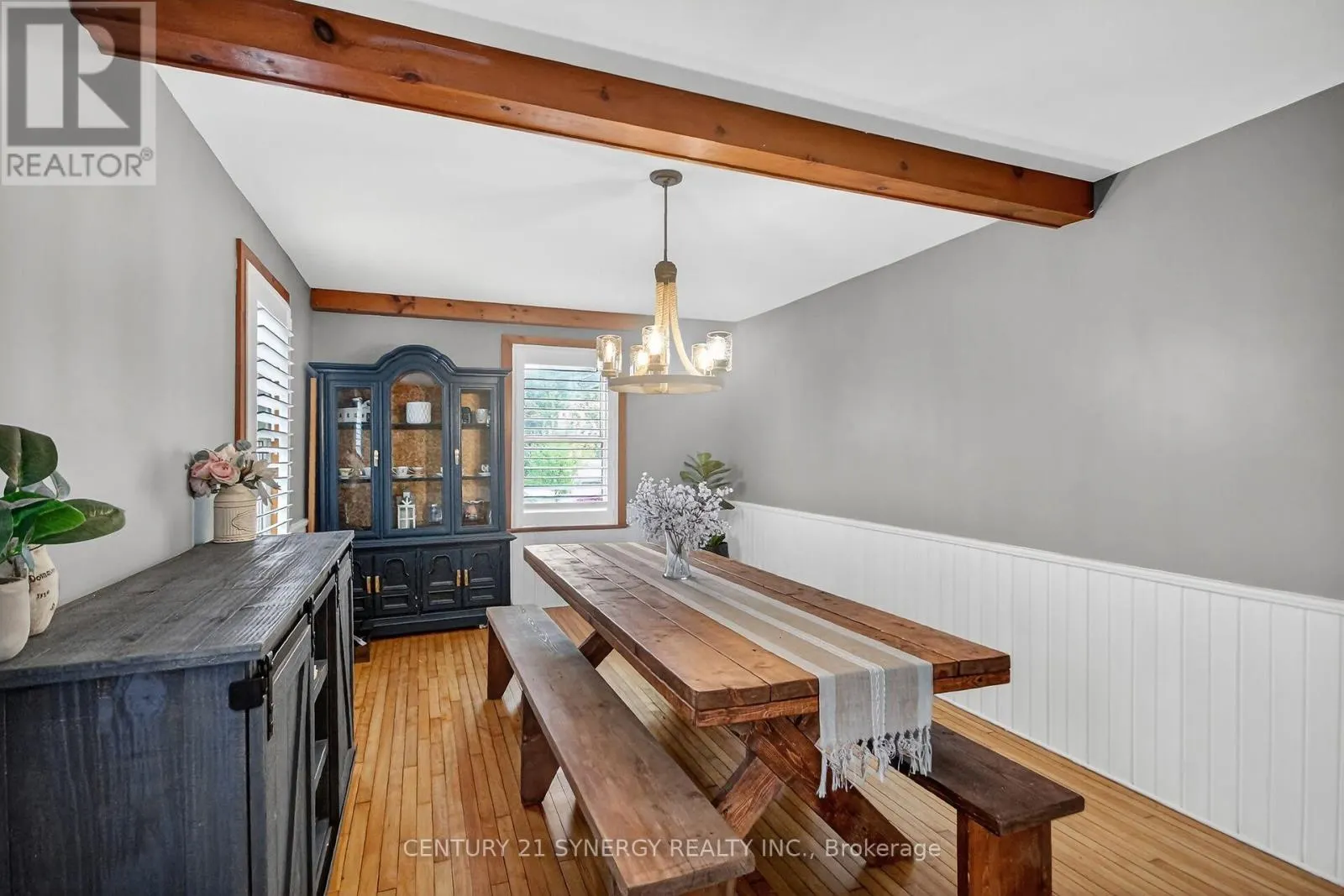 103 QUEEN CHARLOTTE STREET